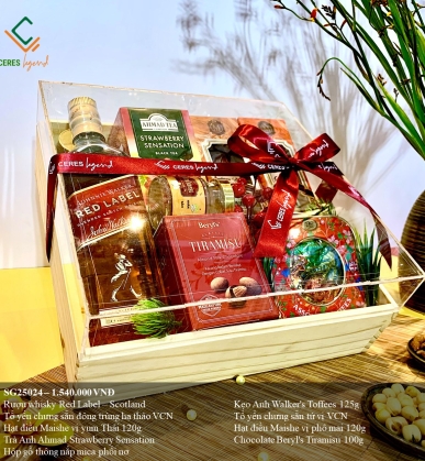 Đằng sau một hộp quà là cả một hành trình tỉ mỉ