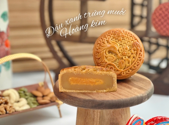 Bánh Trung Thu Đậu Xanh Trứng Muối Hoàng Kim 150g