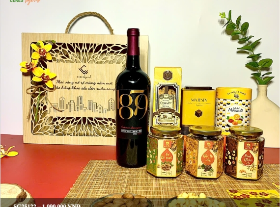 Hộp quà Tết SG25122