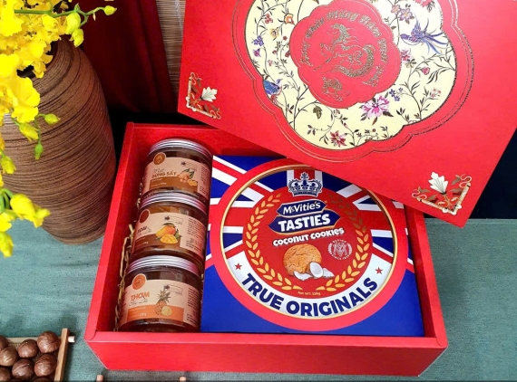 [Pre-order] Hộp quà Mã Đáo Thành Công TET131