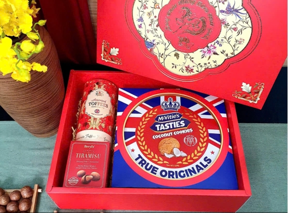 [Pre-order] Hộp quà Mã Đáo Thành Công TET132