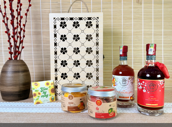 [Pre-order] Hộp quà Mầm Mai TET034