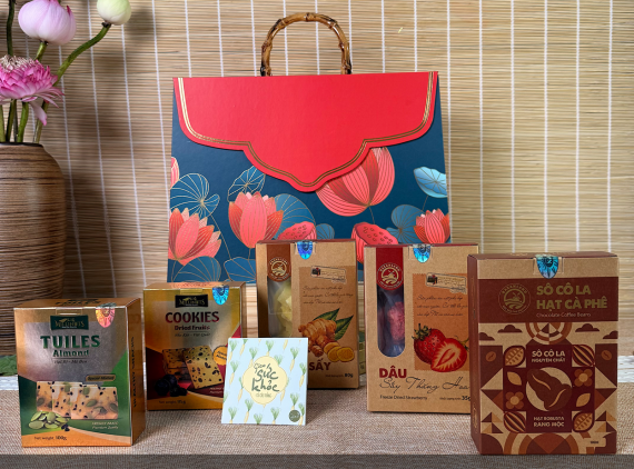 [Pre-order] Hộp quà Liên Khởi TET006